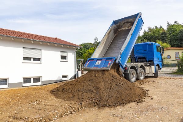 Garden Dirt Delivery in Sebring
