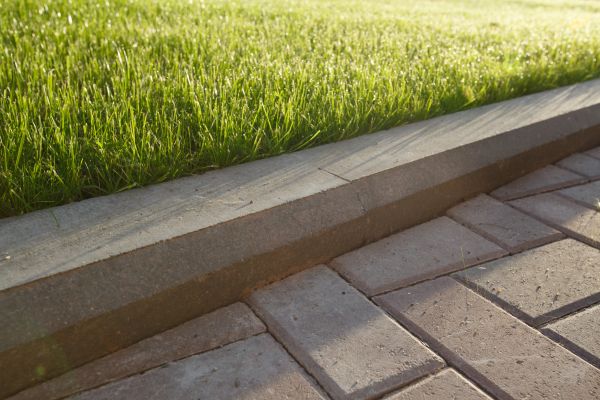 Lawn Edging Replacement in Sebring