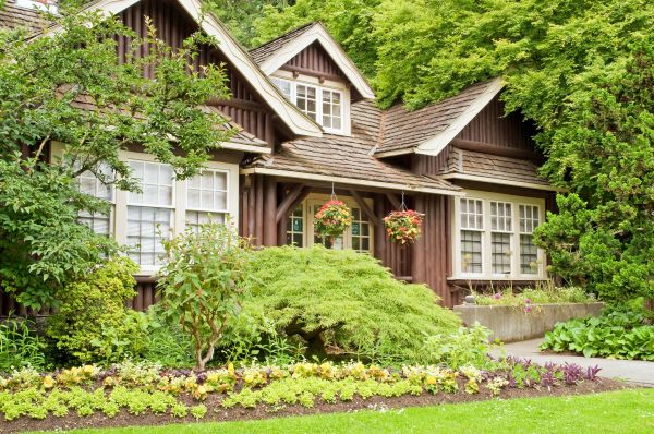 Log Home Landscaping in Sebring