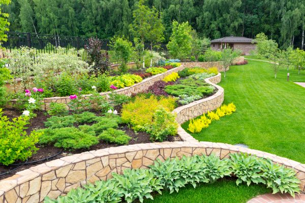 Home Garden Landscaping in Sebring