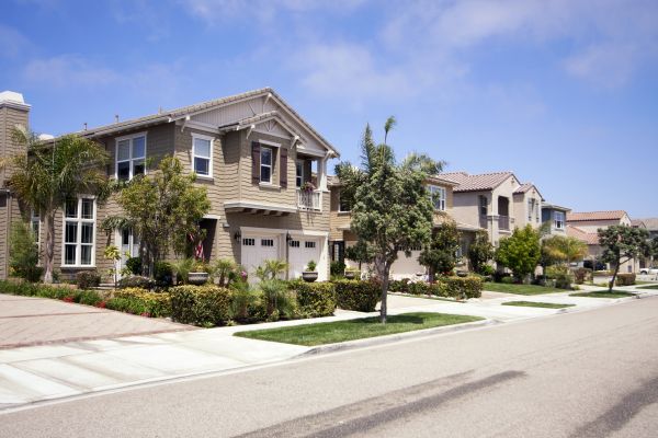 Neighborhood Landscaping in Sebring